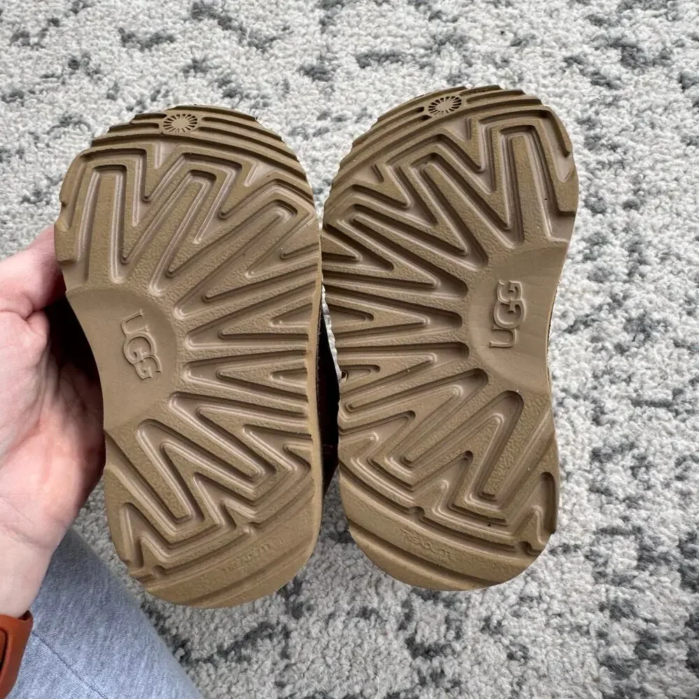 Ugg Classic II Boot Toddler Size 7